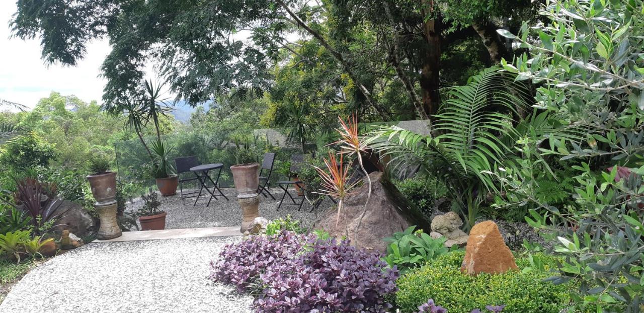 Bed and Breakfast Peaceful Provence Mapleton Exterior foto